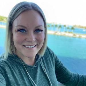 Meet your Posher, Marissa